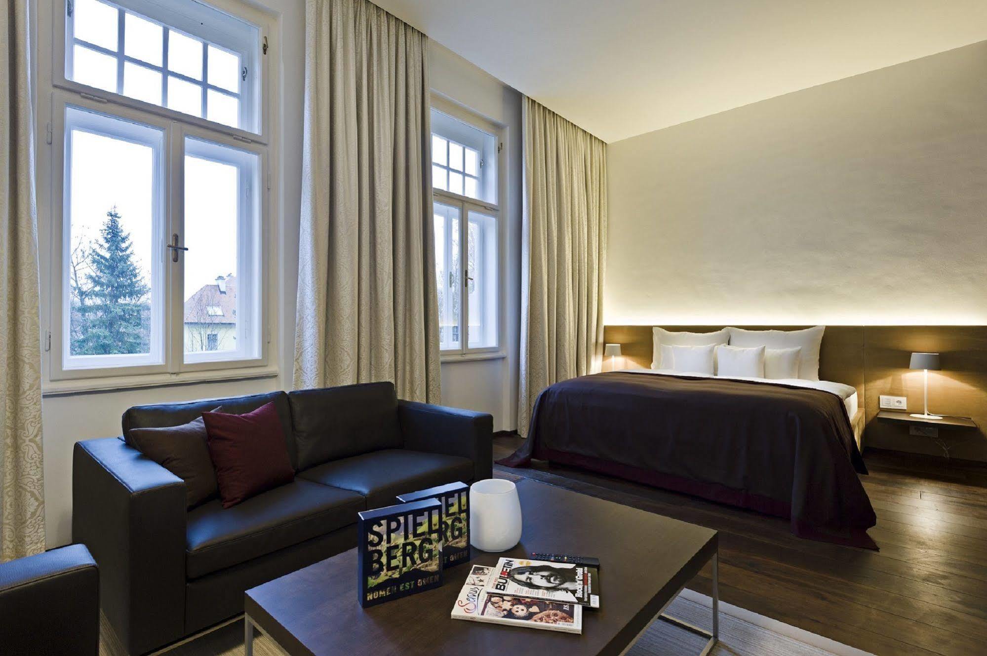 Tauroa Steirerschloessl Hotel เซลท์เว็ก ภายนอก รูปภาพ